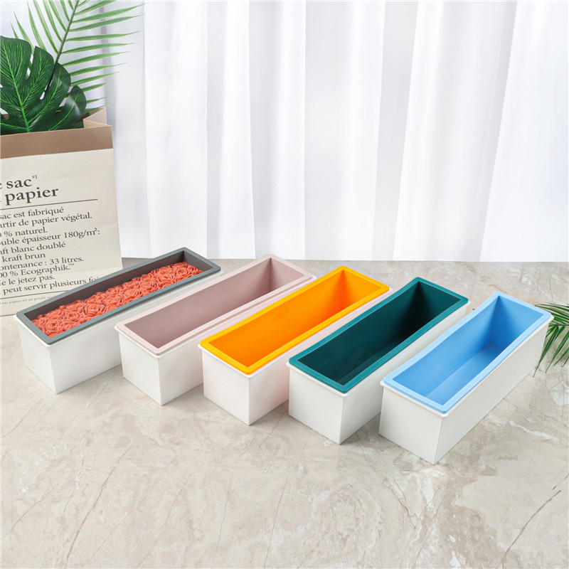 プラスチックボックス + シリコーンインナーサポート石鹸型  - Soap Mold Silicone Loaf のレビューと価格